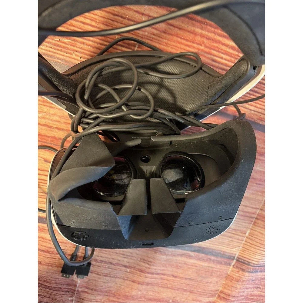 Sony PlayStation VR PSVR PS4 White Virtual Reality Headset Only